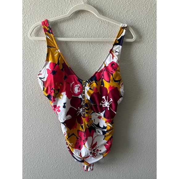 Anne Cole Signature Wallflower Plunge One-Piece - Picture 14 of 15